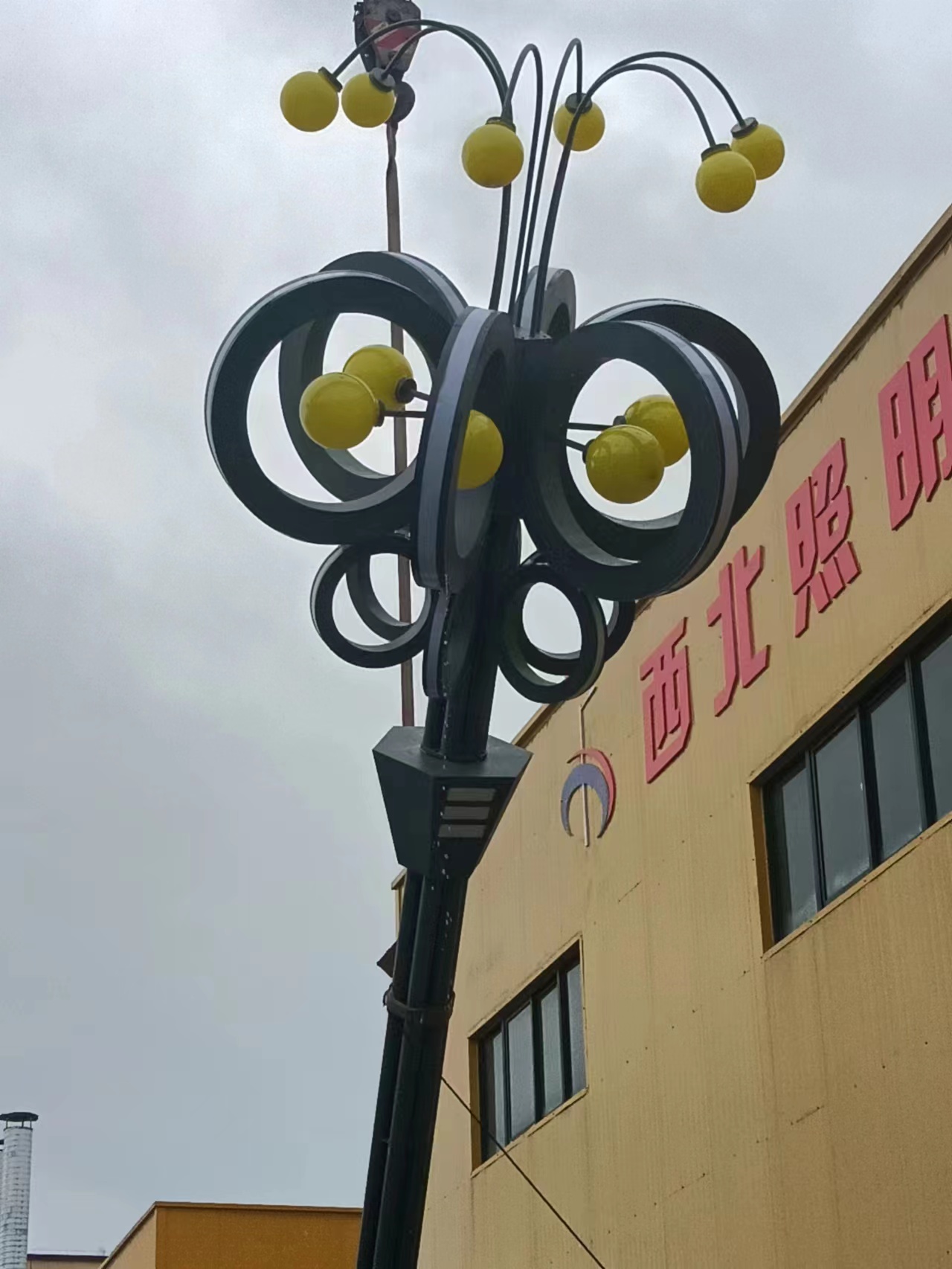 景（jǐng）光燈  庭（tíng）院燈